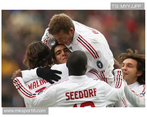 维尼修斯与恩德里克合影送祝福兄弟情深期待你早日归来