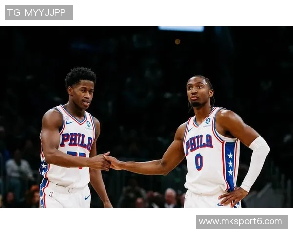 飞天遁地的探花埃奇库姆闪耀全场18投10中斩获26分并贡献5次抢断