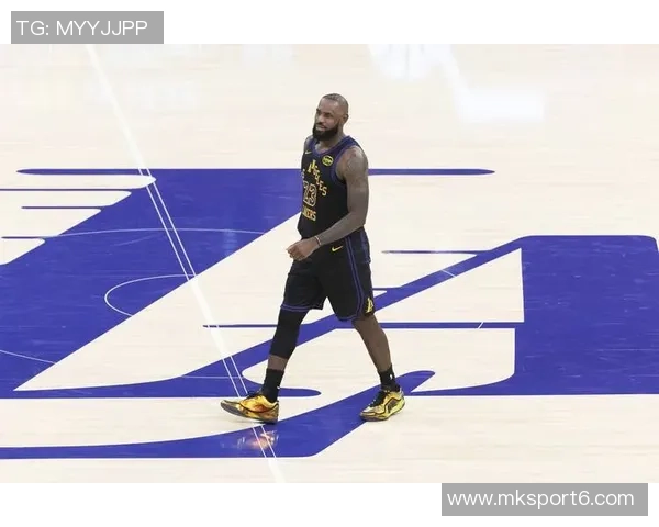 总出场超老詹1297场连续得分上双仅24人做到现役仅剩2人一人刚退役